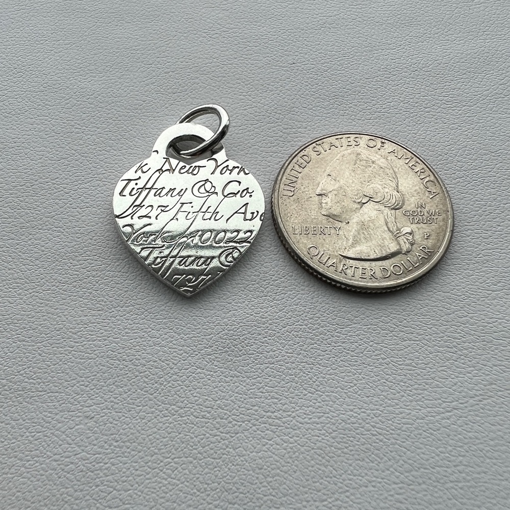727 fifth Ave medium heart charm - Picture 3 of 5